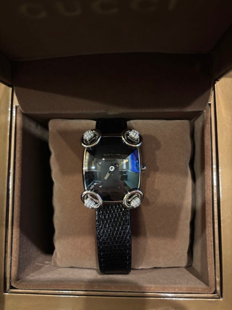 GUCCI ホースビットカクテルダイヤウォッチ/レディース　ブラック　希少