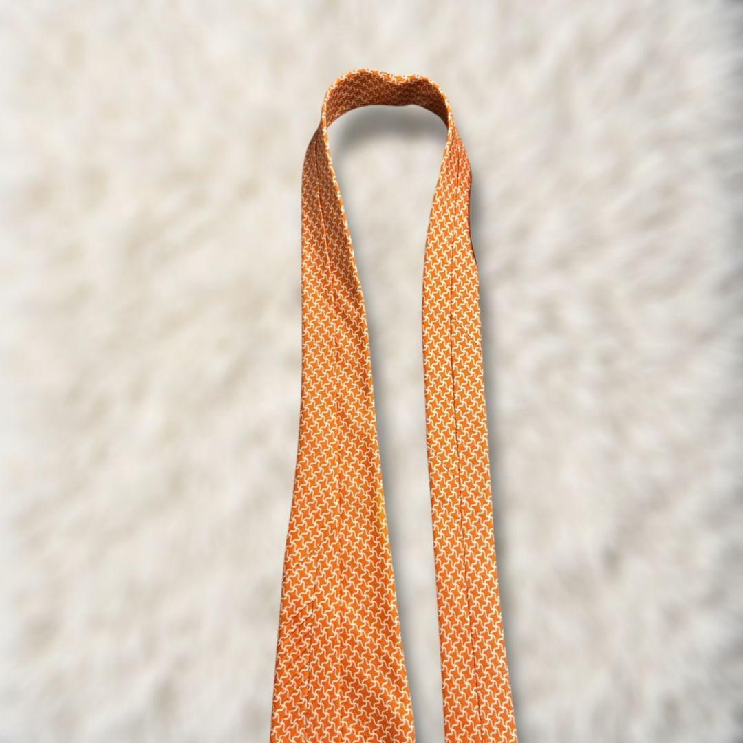 【新品✨】ブリオーニ ソリッド風 ハウンドトゥース プリーツ加工 橙白 ネクタイ