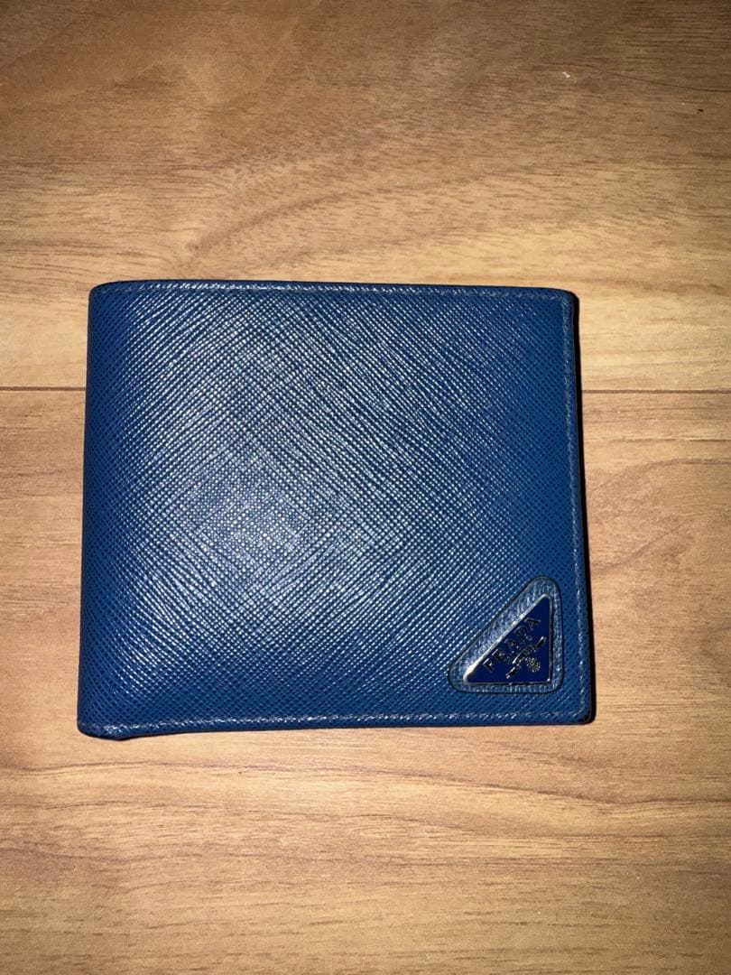 PRADA ネイビー サフィアーノレザー 二つ折り財布