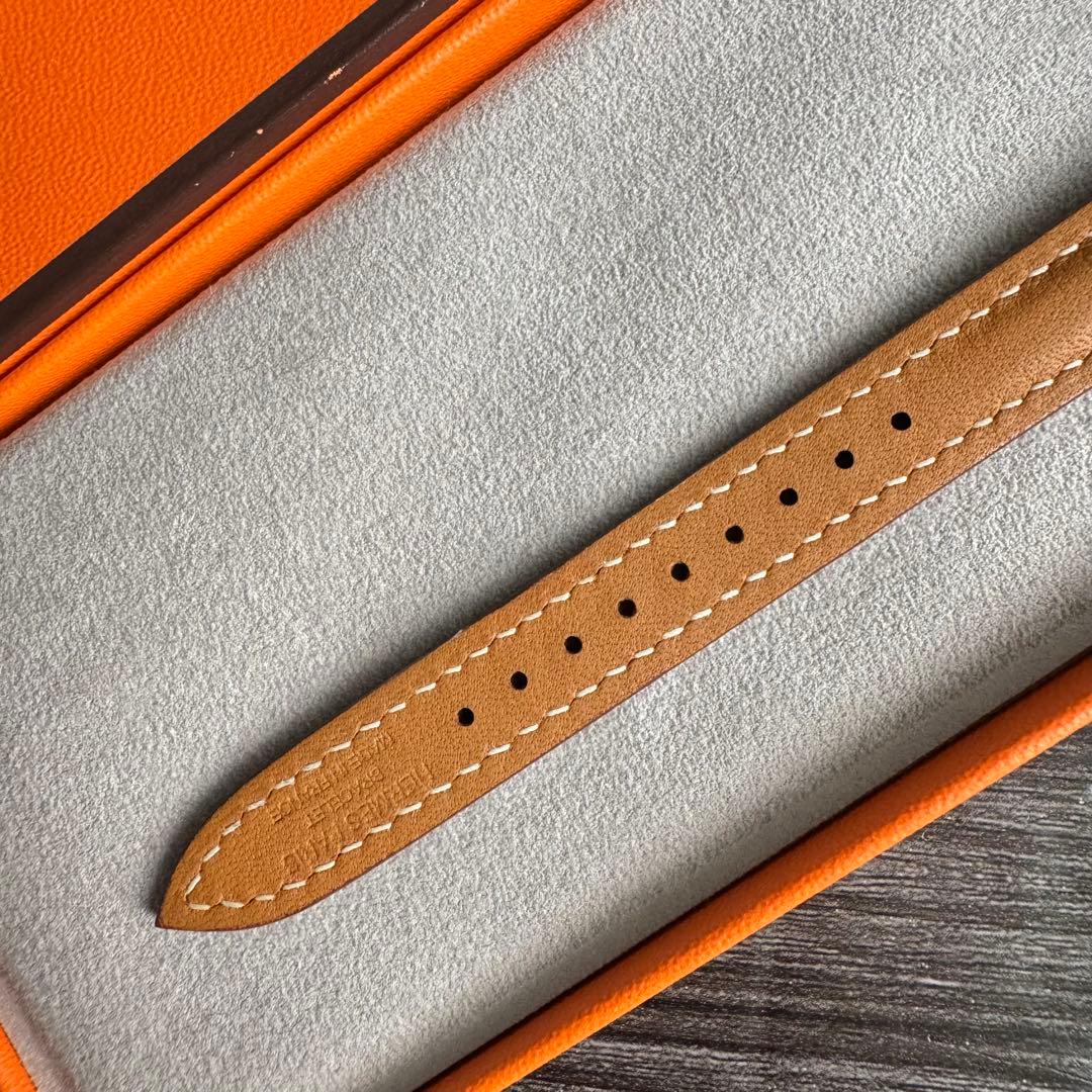 2855 Apple Watch エルメス　ゴールド　ドゥブルトゥール　二重