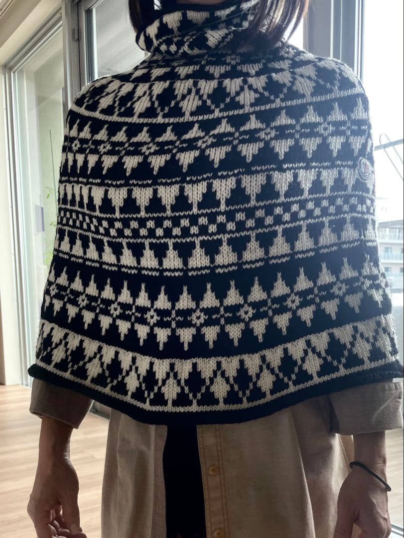 モンクレール　ニット　ケープ　ショートポンチョ　M