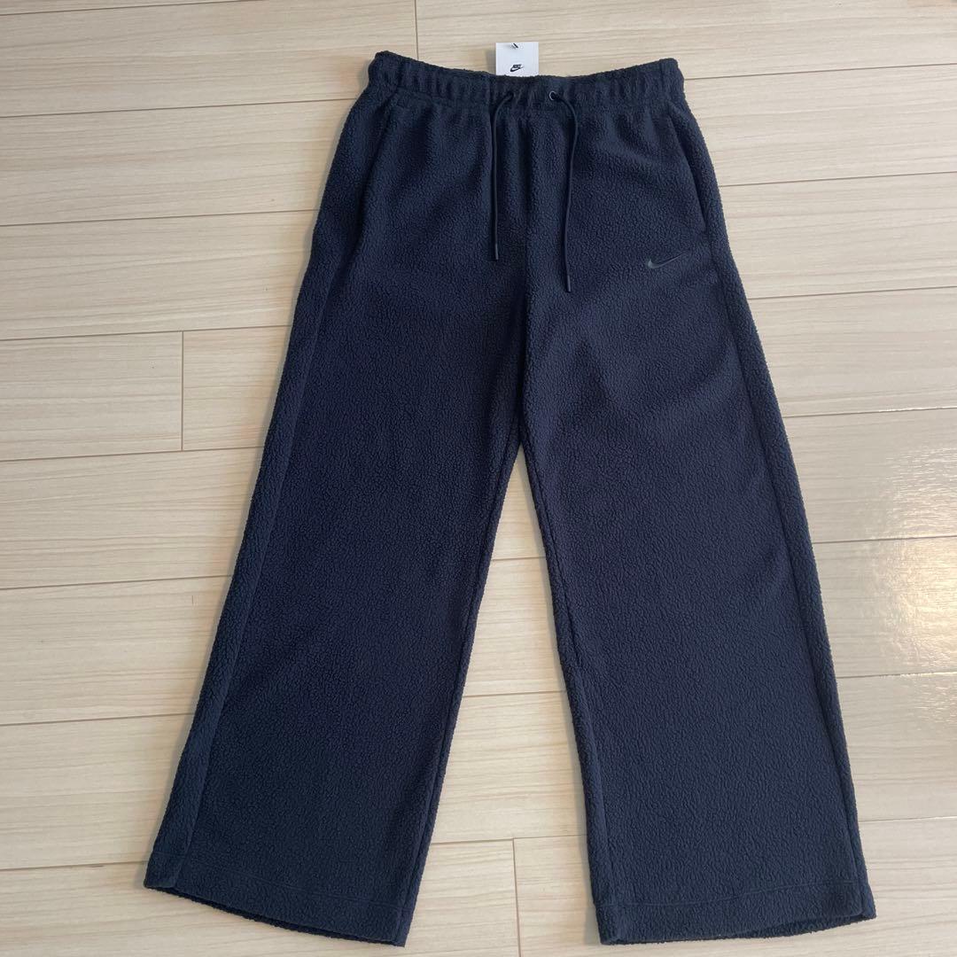 ☆新品☆ナイキプラッシュ ウィメンズ モッド クロップ クルーネックセットアップ