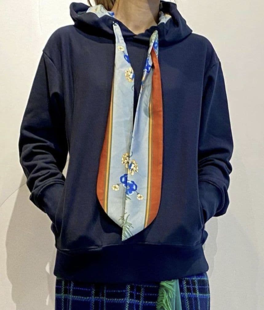 美品★MUVEIL スカーフ リボン フーディー 38 ネイビー