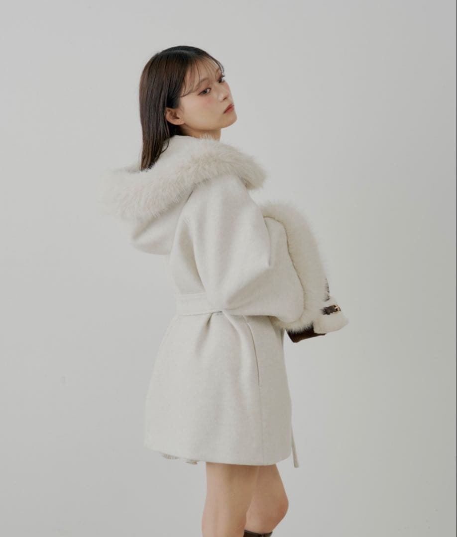 Chico ファー襟ケープコート