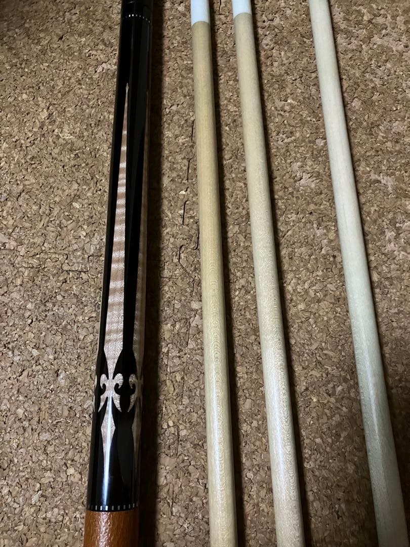 コグノセンティ　カスタムキュー