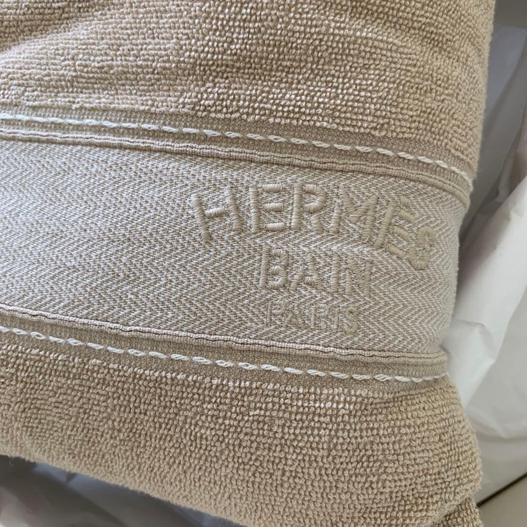 エルメス　ビーチクッション　ベージュ