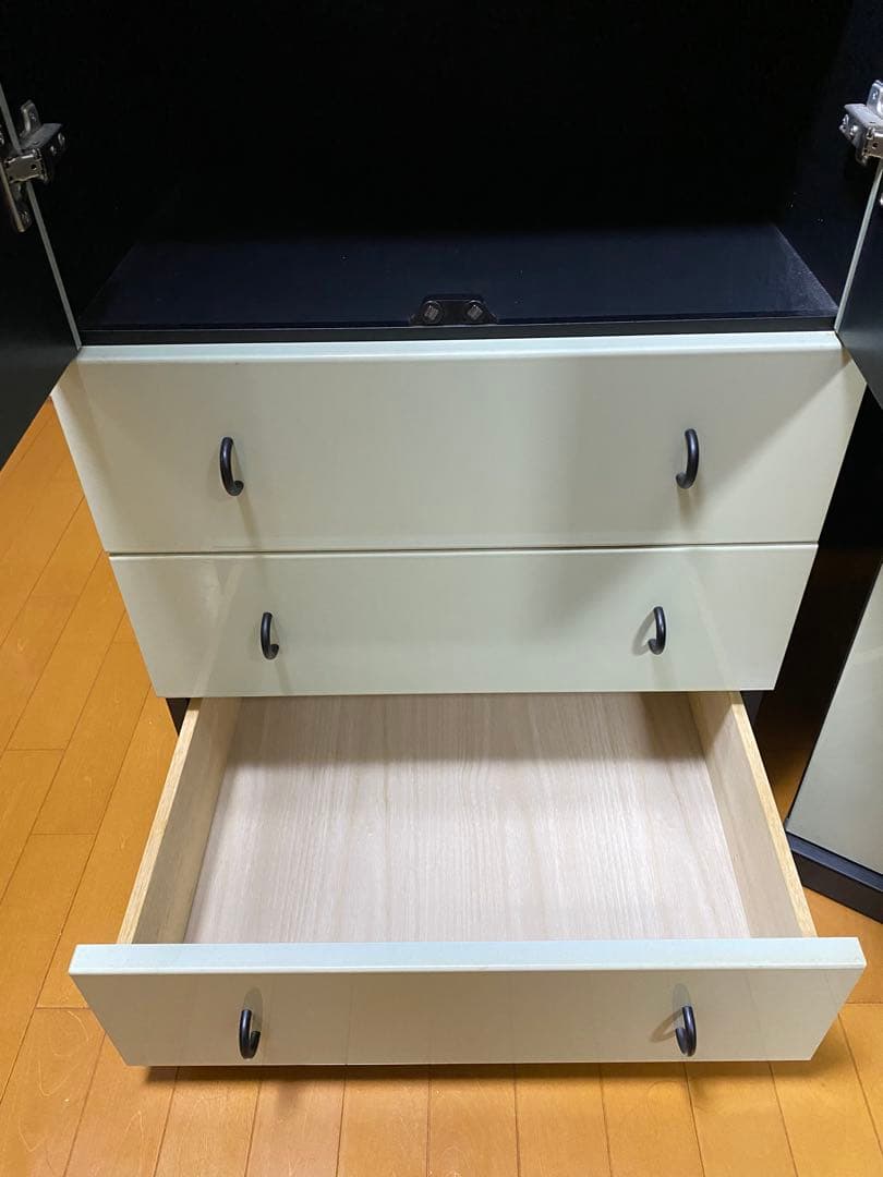 (※直接引き取り)大型連結ワードローブ3台鏡付き