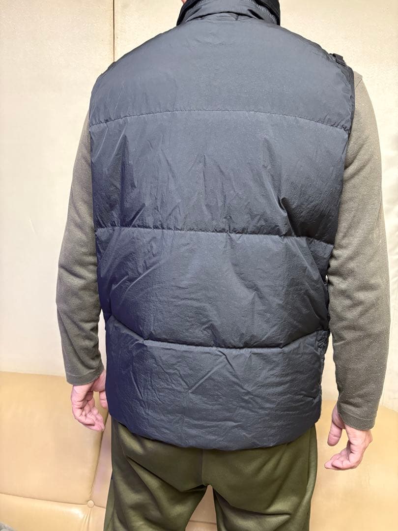 Mサイズ STONE  ダウンベスト ブラック