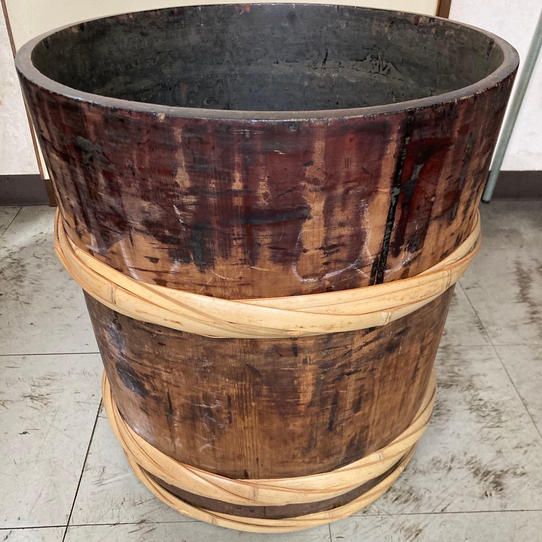 漆塗り木桶　蓋付き