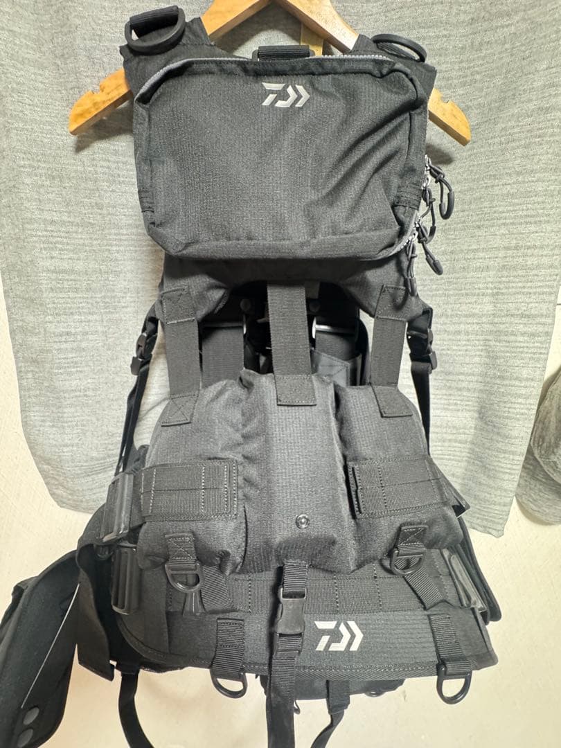 Daiwa フィッシングベスト ブラック