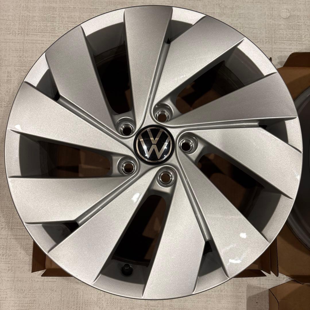 美品 フォルクスワーゲン ゴルフ8.5 style 純正 17インチホイール4本