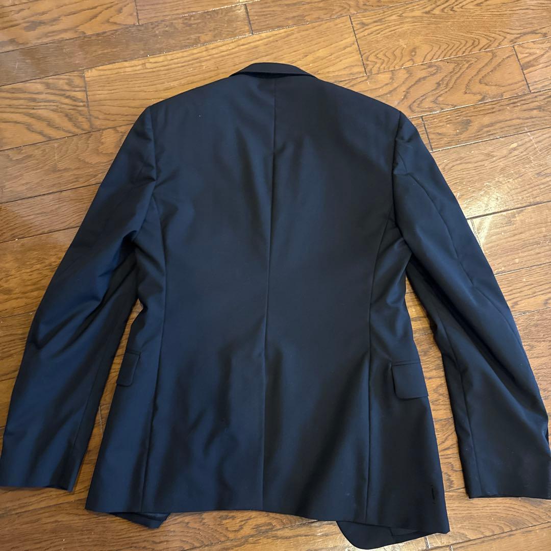 お値下げ致しました！美品　PRADAブラックスーツ