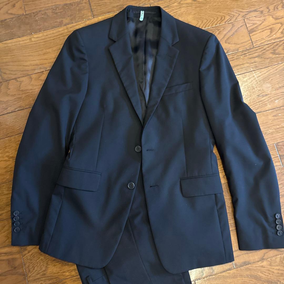 お値下げ致しました！美品　PRADAブラックスーツ