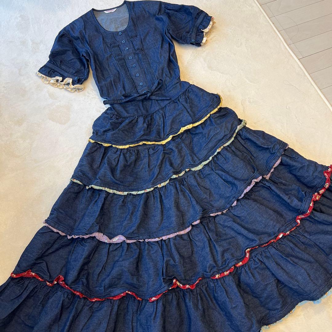 【美品】ワンダフルワールド ピコルリル使いデニム段々ワンピース
