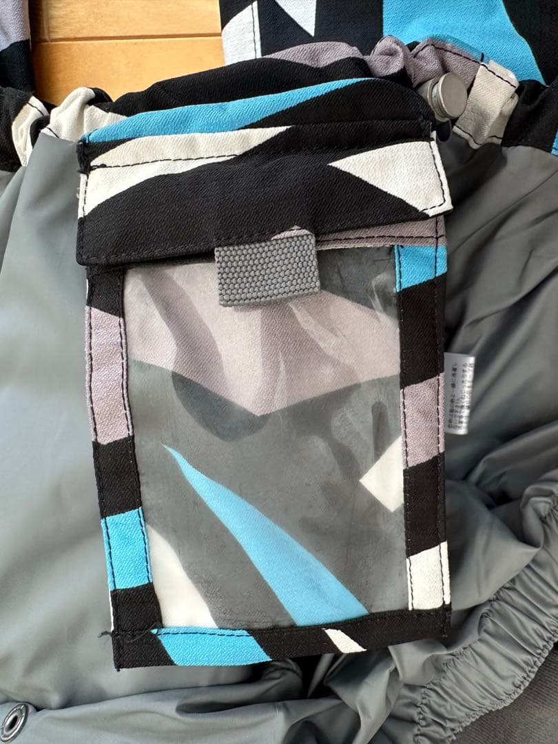 HELLY HANSEN ヘリーハンセン スノボウェア 上下 ペア 2セット