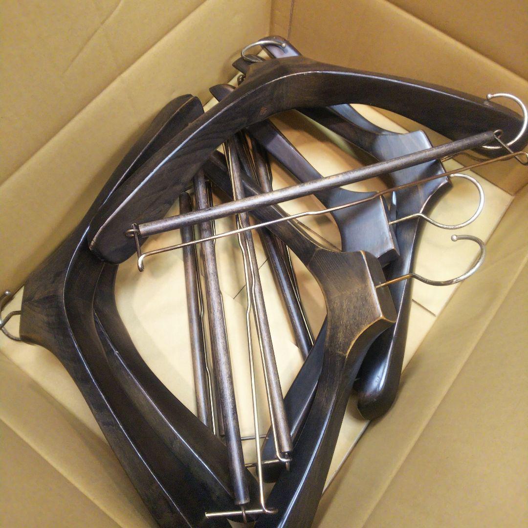 木製 メンズ スーツハンガー 肩にカーブと厚みがあるタイプ 23本以上