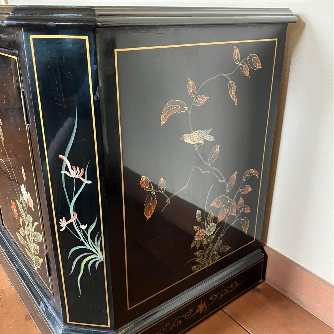 黒い花柄の木製箪笥 キャビネット ヴィンテージ 稀少 中古家具 チェスト