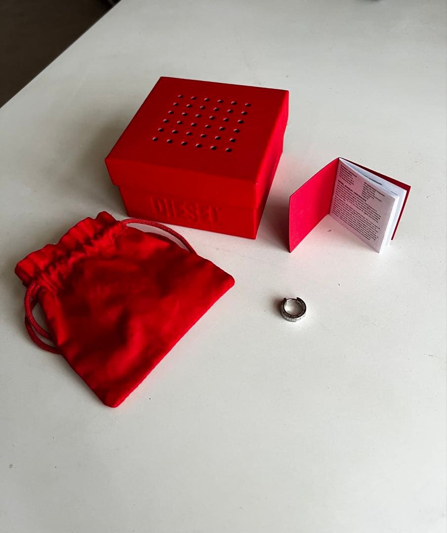 DIESEL ユニセックスカフピアス