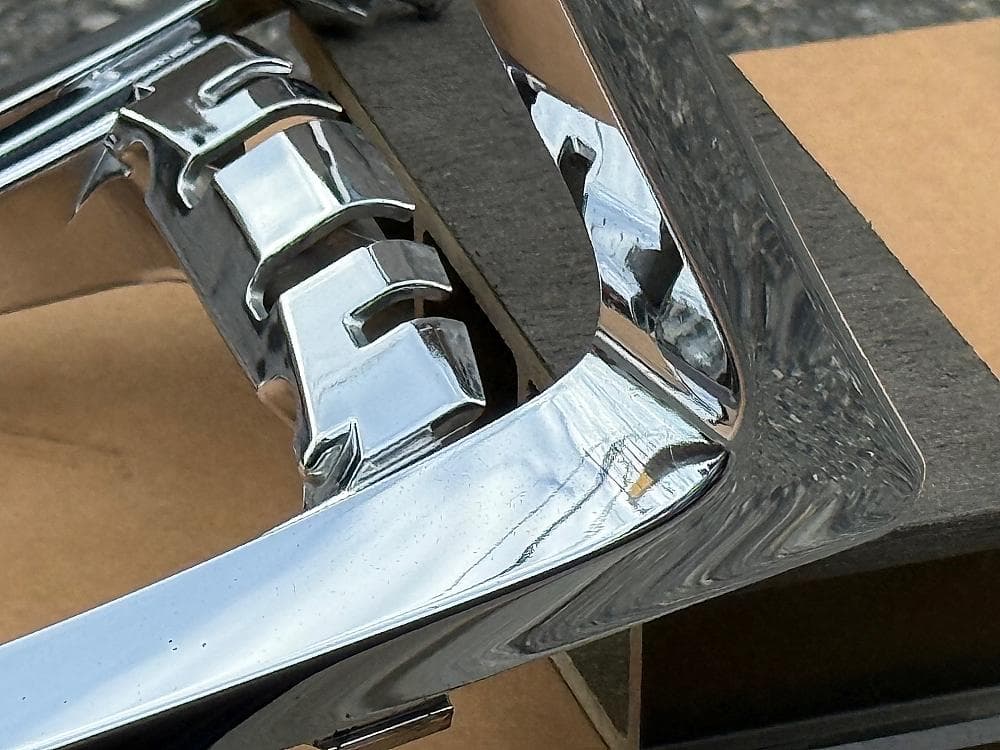 美品 ワイズギア 4D9 マジェスティ メッキインナーパネル SG20J