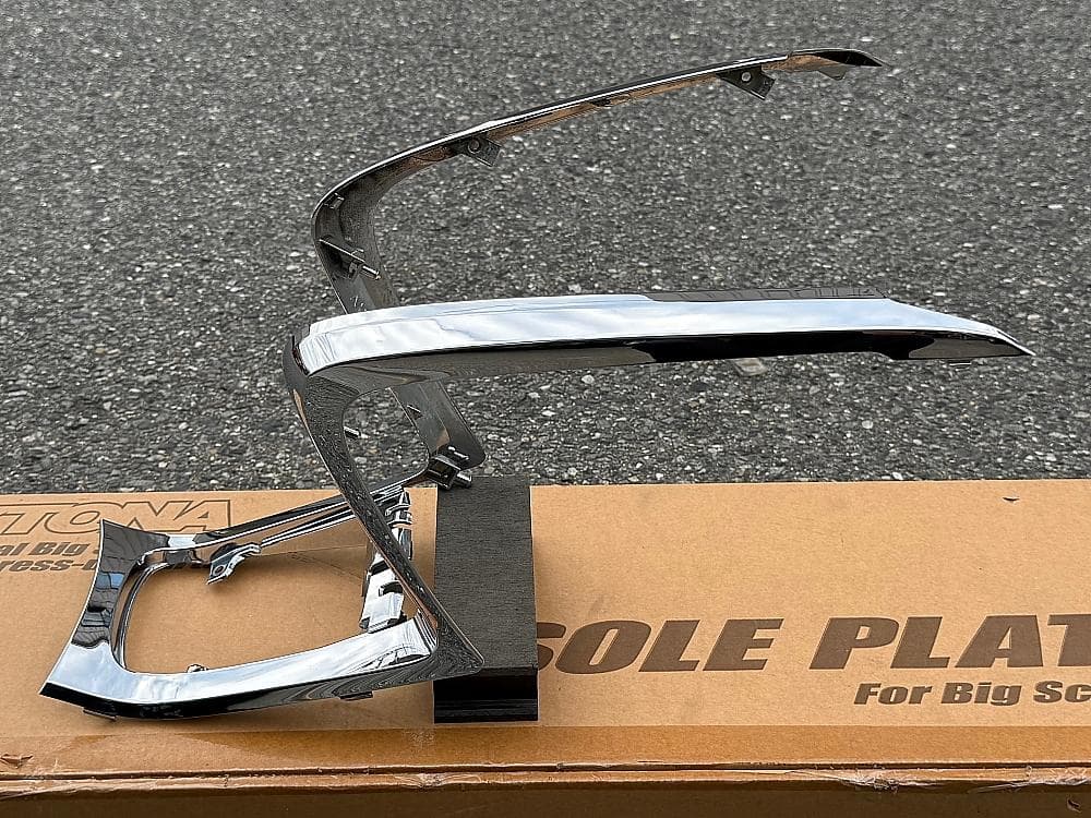 美品 ワイズギア 4D9 マジェスティ メッキインナーパネル SG20J