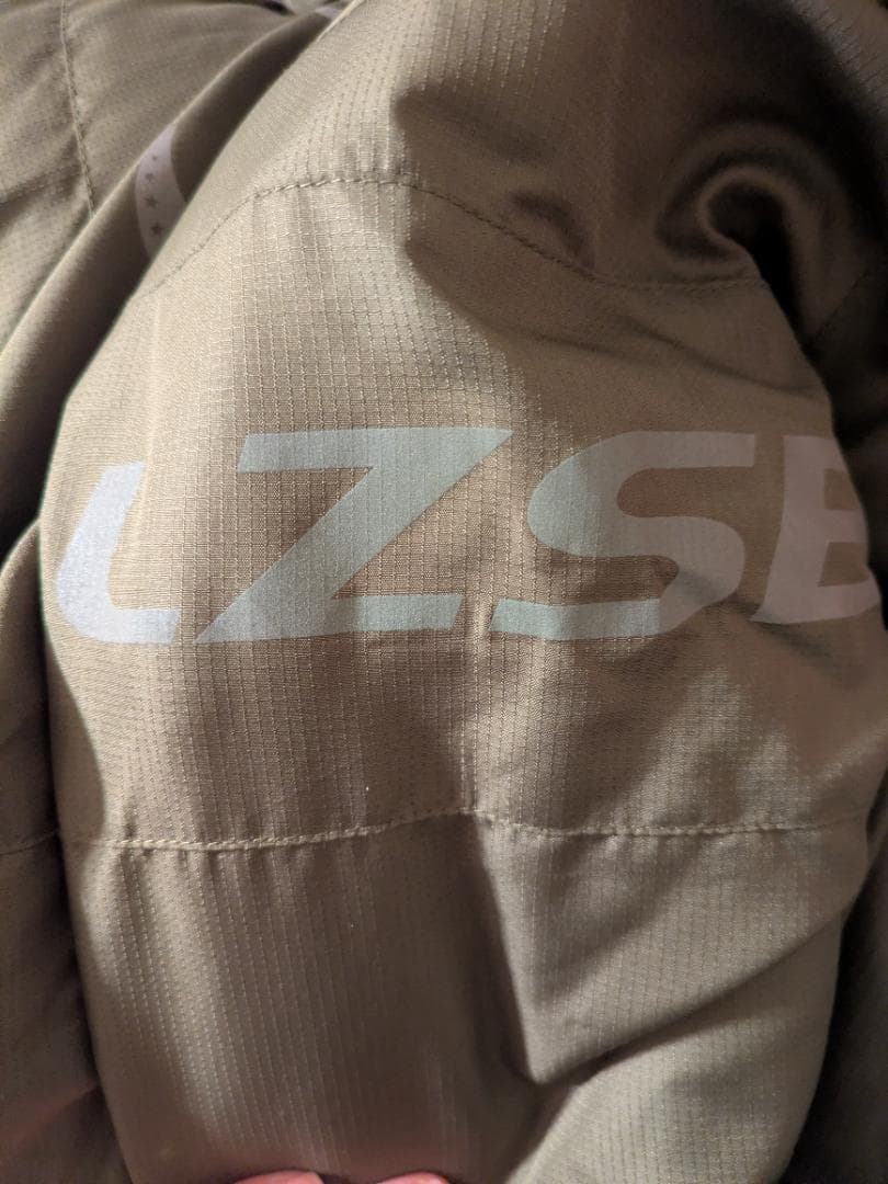 【美品】ルースイソンブラ　 中綿アウター　XLサイズ　カーキ