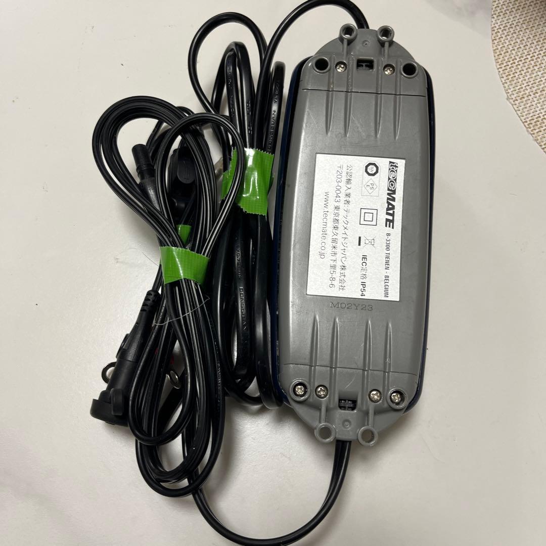 Optimate 4 自動バッテリー充電器 ＋ヘラーソケット