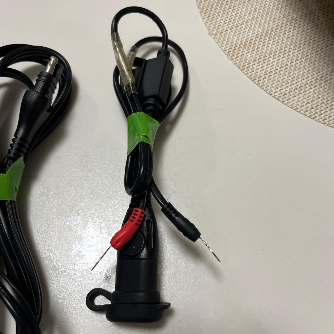 Optimate 4 自動バッテリー充電器 ＋ヘラーソケット