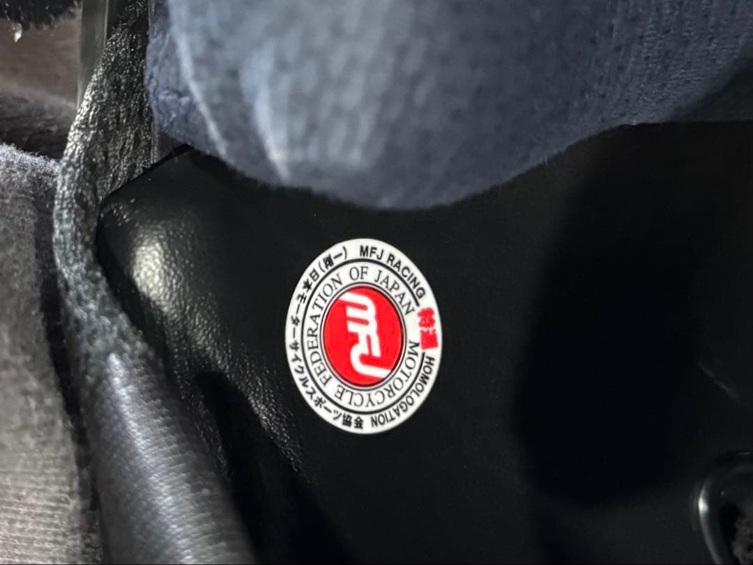 美品★Arai★Astro GX★グラスブラック★L