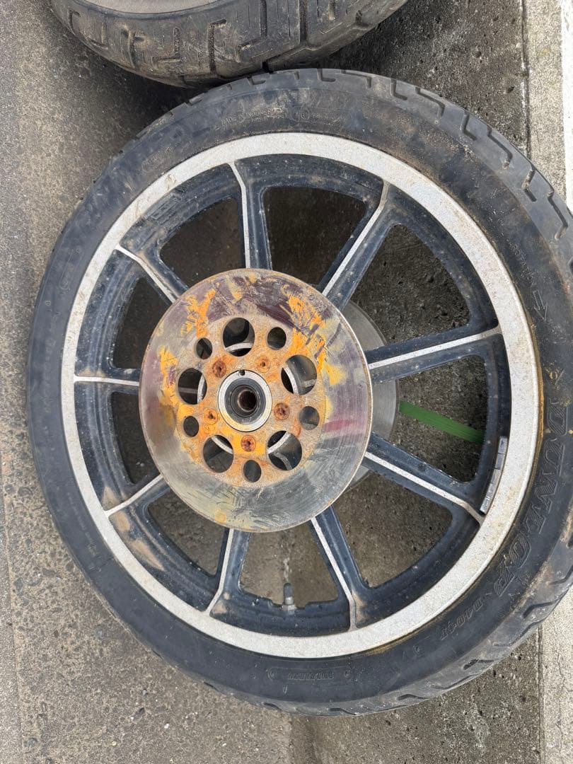 ハーレーダビットソン　純正9本キャストホイール