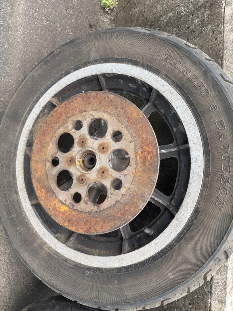 ハーレーダビットソン　純正9本キャストホイール