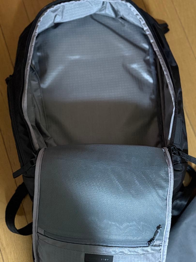 新品未使用ABLE CARRY max backpack ripstop30L