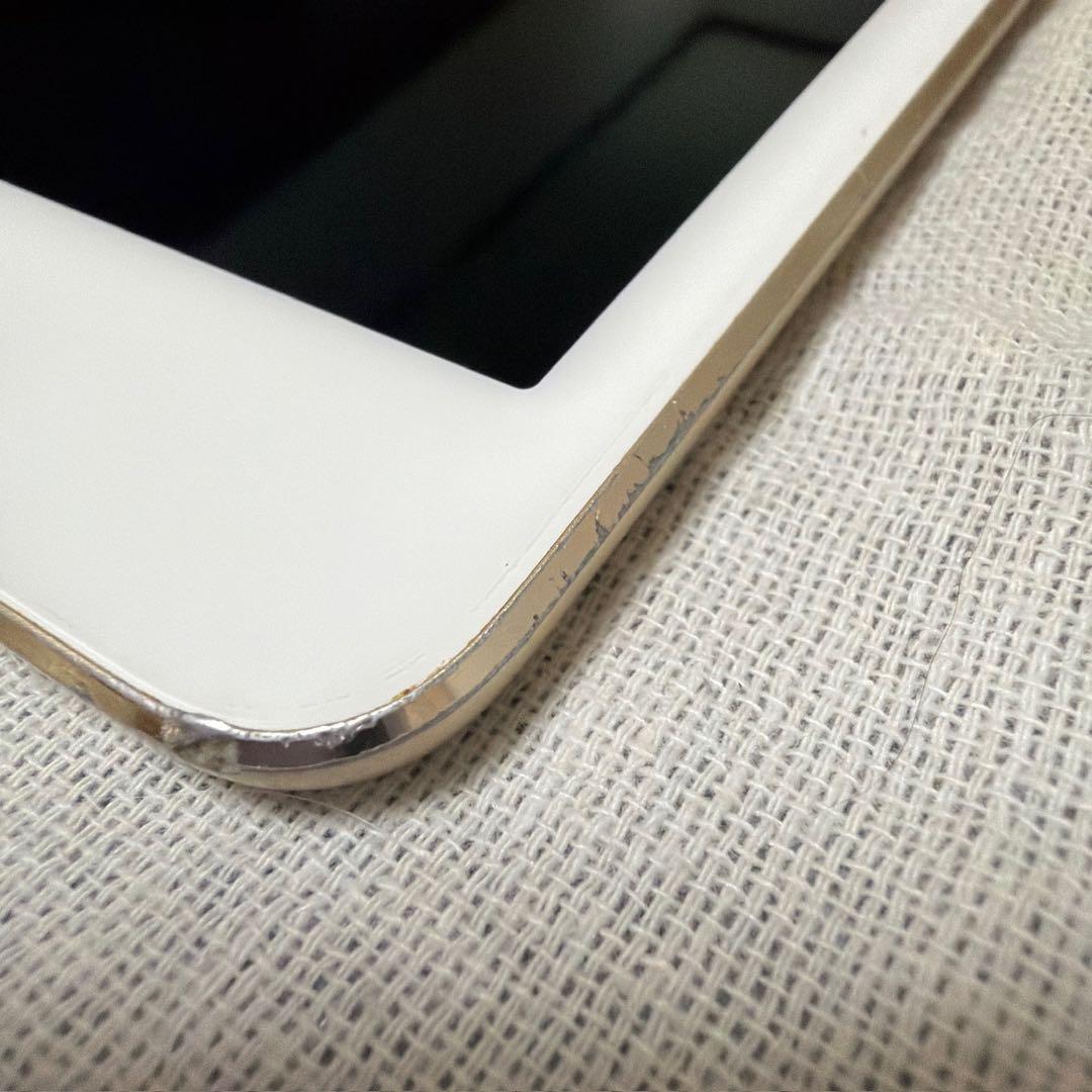 iPad本体 iPad mini 4 / 128GB / Wi-Fi + Cellular