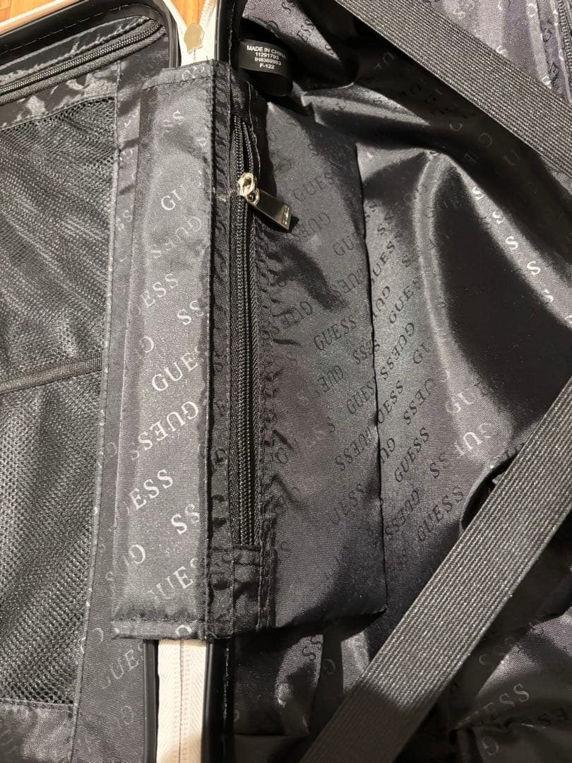 新品　GUESS JESCO COLLECTION キャリーケース　TSAロック