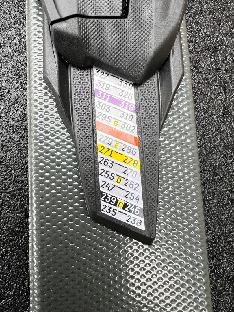 VOLKLE RACETIGER ジュニア用　130㎝　新品未使用品