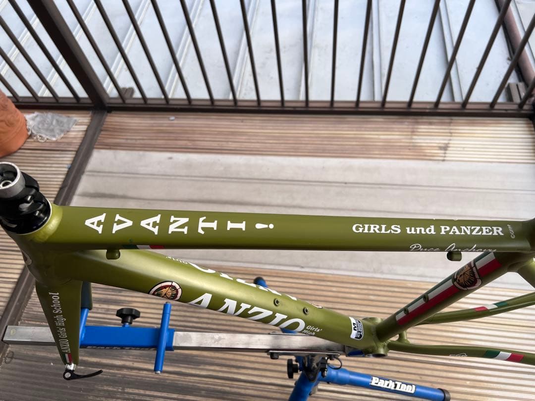 ESR製　ガールズ&パンツァーコラボ商品　　アンツィオ　ロードバイクフレーム