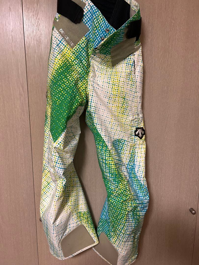 DESCENTE デモモデルスキーウェア　Mサイズ 　デサント