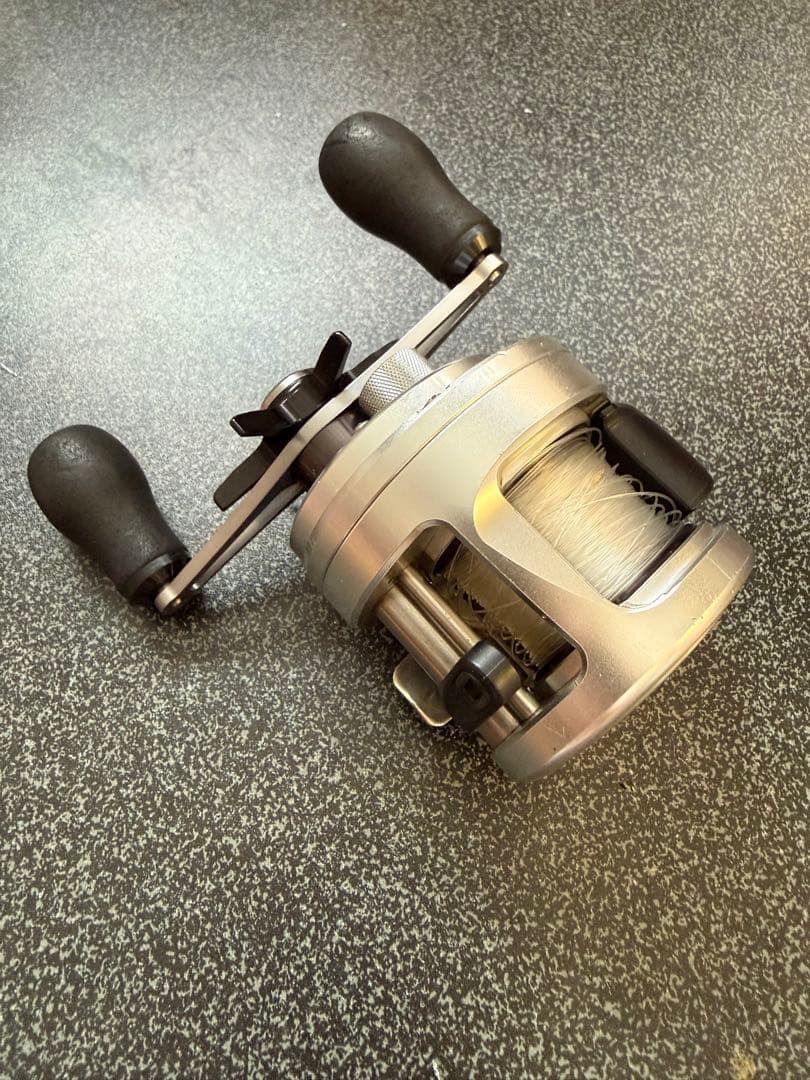 12 カルカッタ　200 HG使用 アベイル カスタム