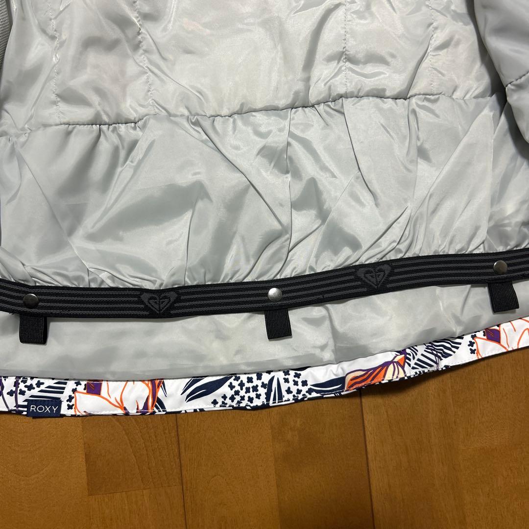 新品！タグ付き！　ROXY 花柄　スキーウェア　ボードウェア　防寒　S