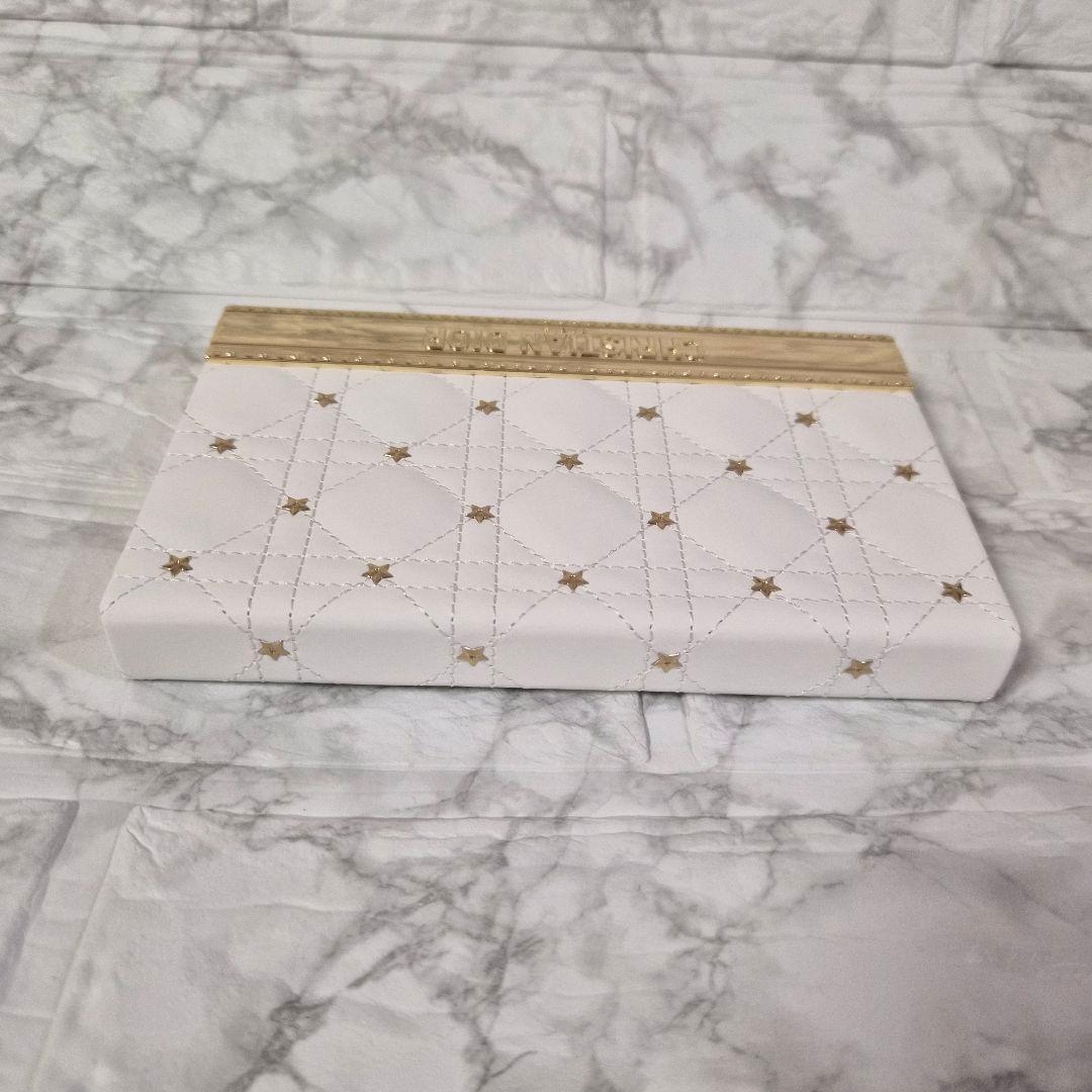 ☆新品未使用☆Dior クリスマスコフレ 2025 アイシャドウパレット