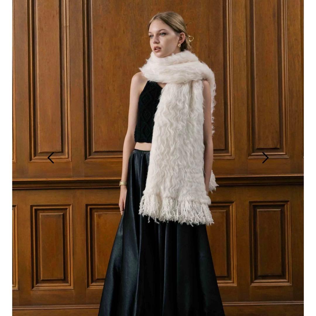 the toe Pigalle shaggy muffler ベージュ