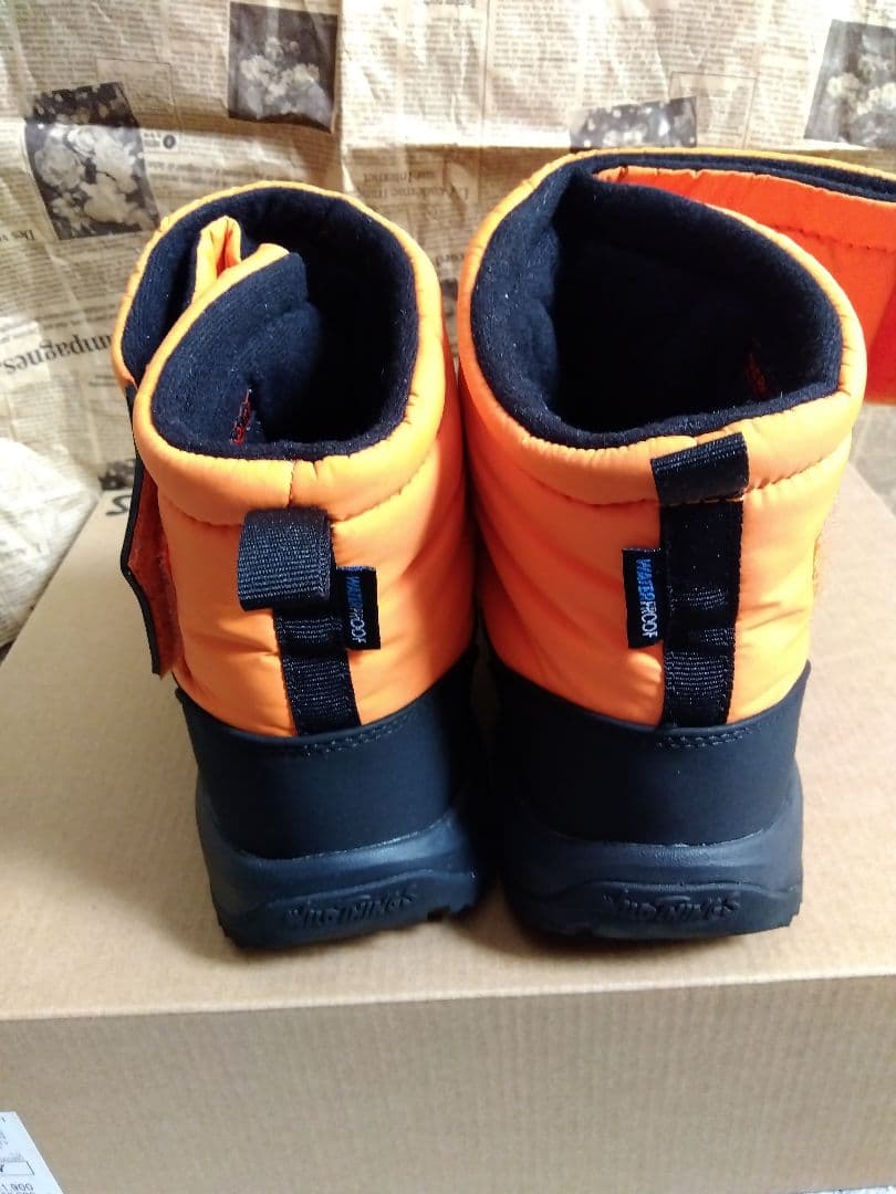 WILD THINGS スノーブーツ オレンジ/ブラック　27㌢