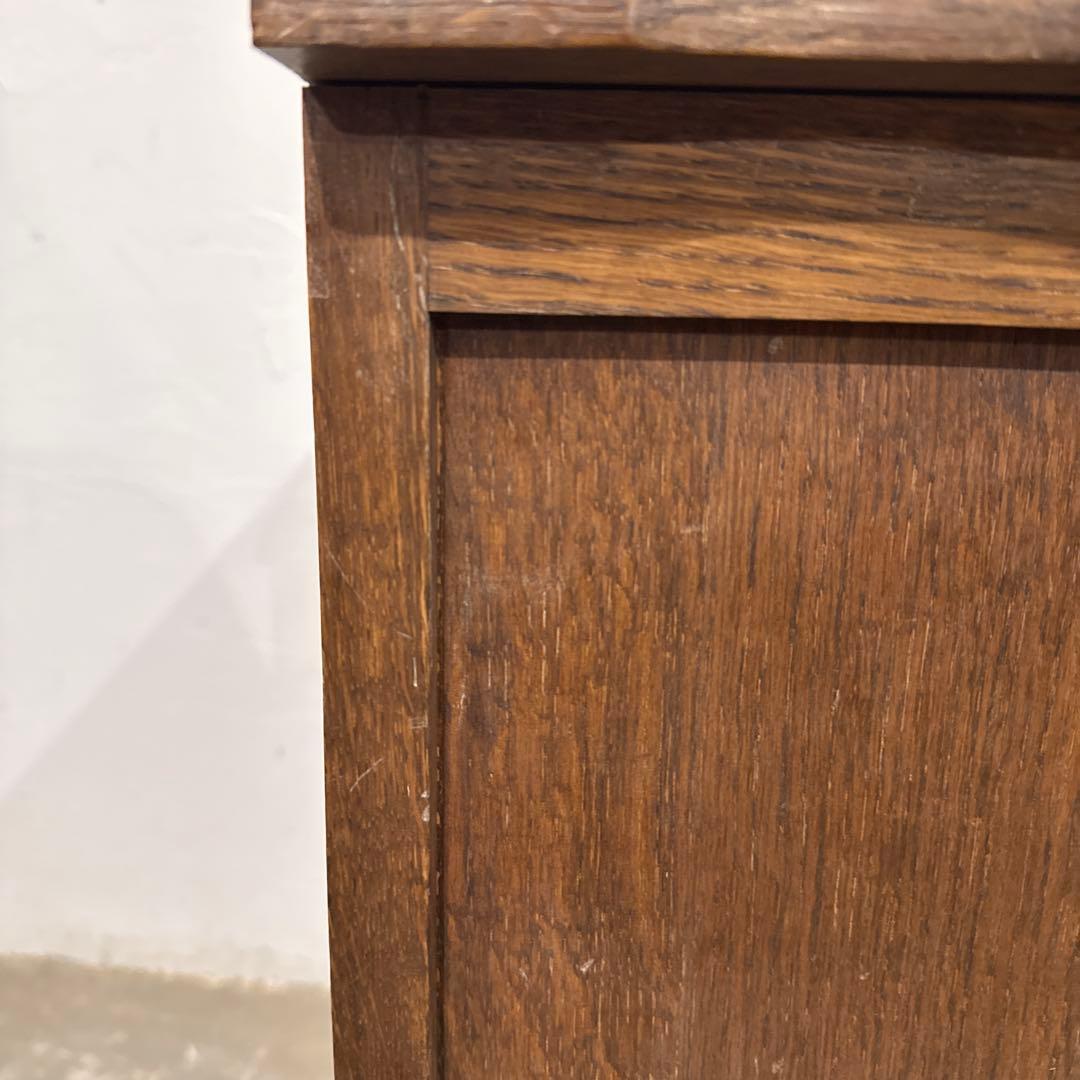 年末年始saleヴィンテージ　木製サイドテーブル　扉収納付き　1