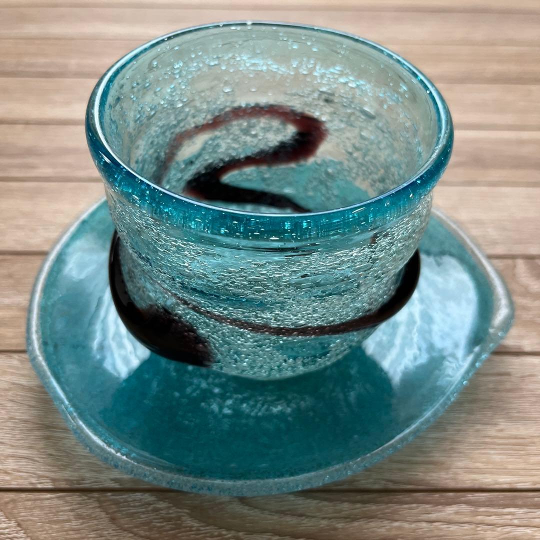 稲嶺盛吉　琉球ガラス　カップとソーサーセット
