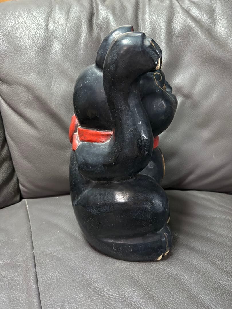 木製　黒の招き猫　置物　レトロ