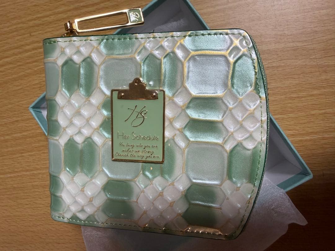 あすやすママさん専用　ハースケジュール　二つ折り財布 ミントグリーン