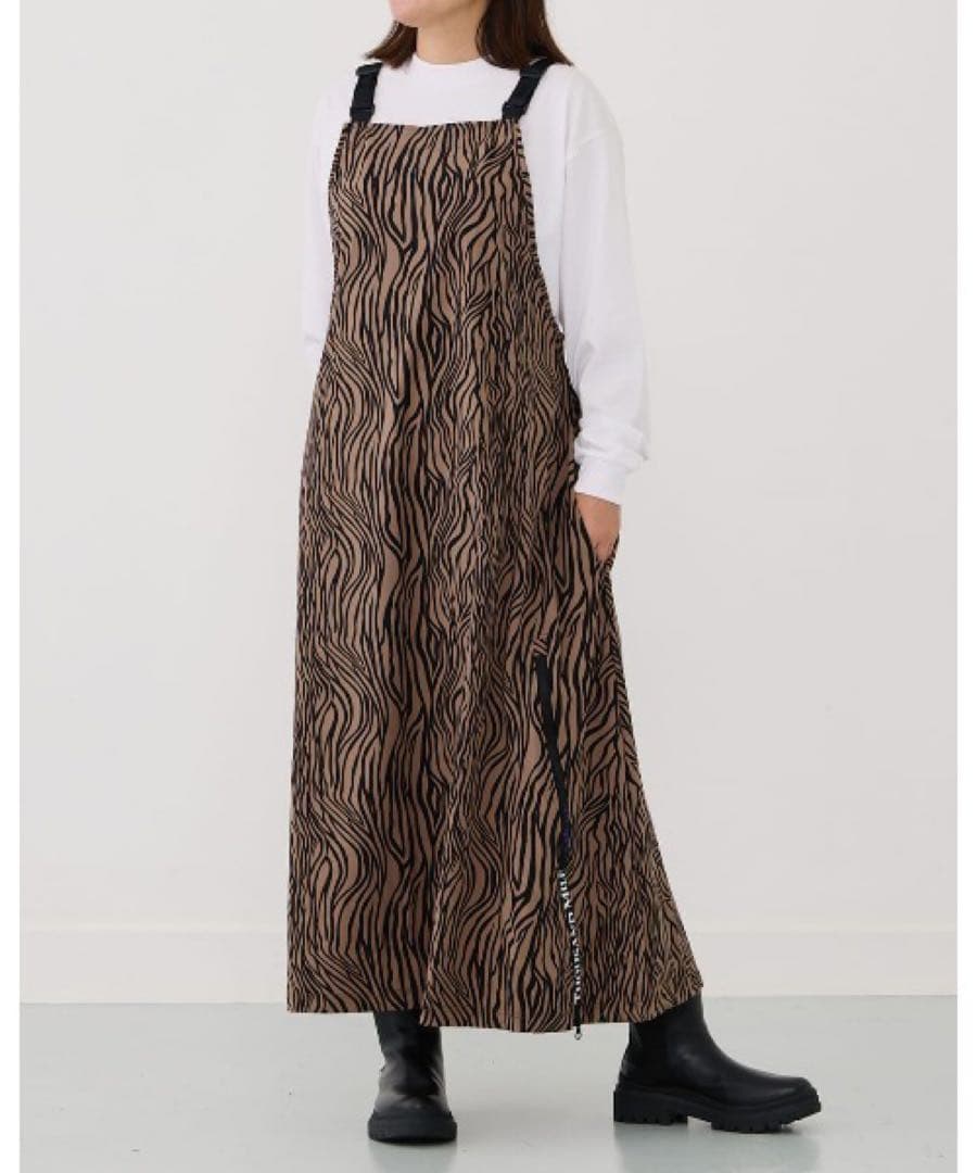 新品　サウザンドマイル THOUSAND MILE サロペットスカート　ゼブラ