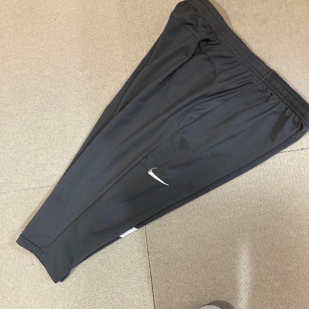 た*い様 美品NIKE浦和レッズ支給3/4パンツL(2022練習7分丈トレーニン