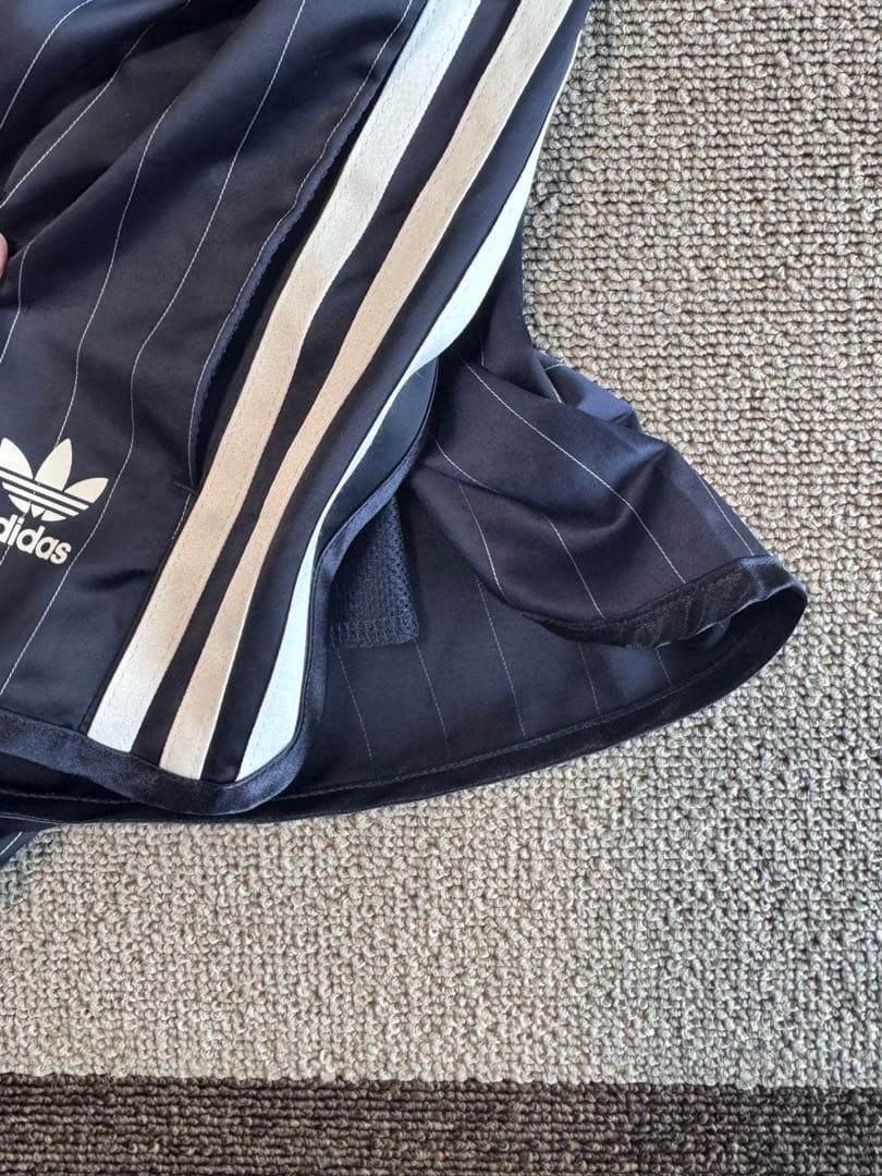 【美品】【adidas sporty & rich】ショートパンツ