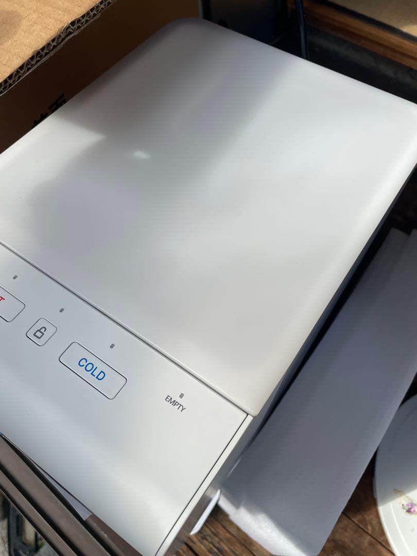 Locca 浄水型 ウォーターサーバー LC24D1S-PW ホワイト