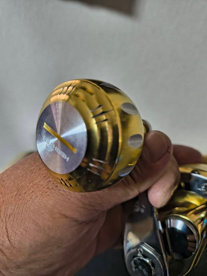 ✨値下げしました✨　okuma TITUS TG15 ゴールドリール